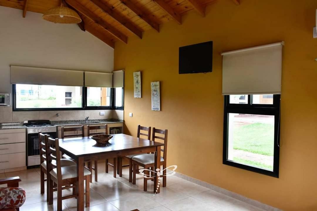 Iguape Aparts & Spa Colón Esterno foto